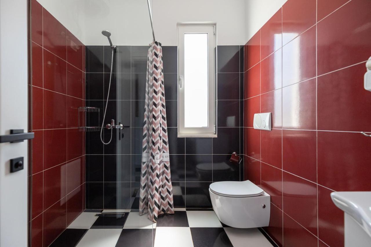 Compas Boutique Hotel Golem  Bagian luar foto