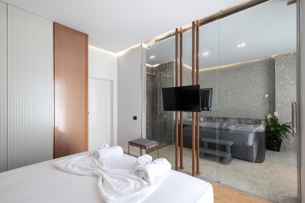 Compas Boutique Hotel Golem  Bagian luar foto