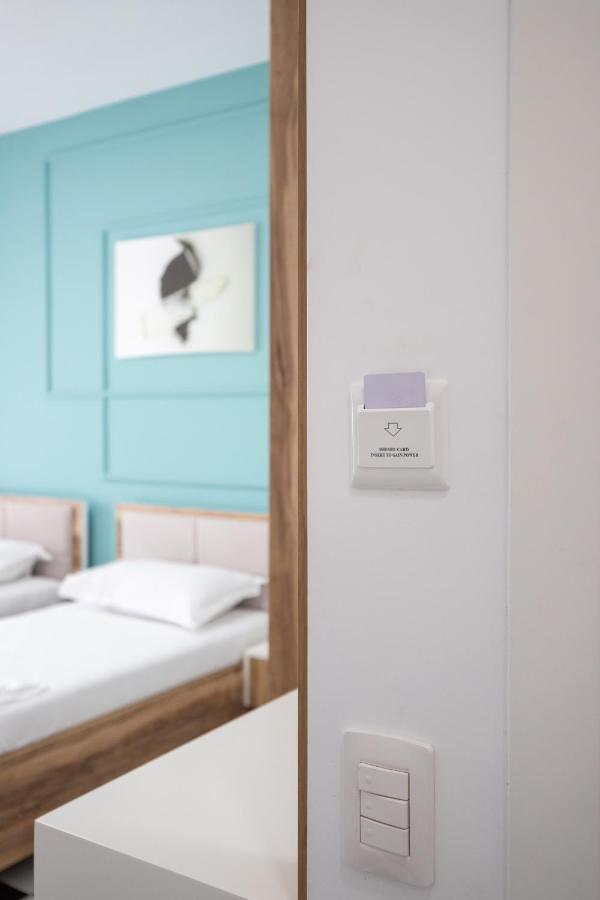 Compas Boutique Hotel Golem  Bagian luar foto