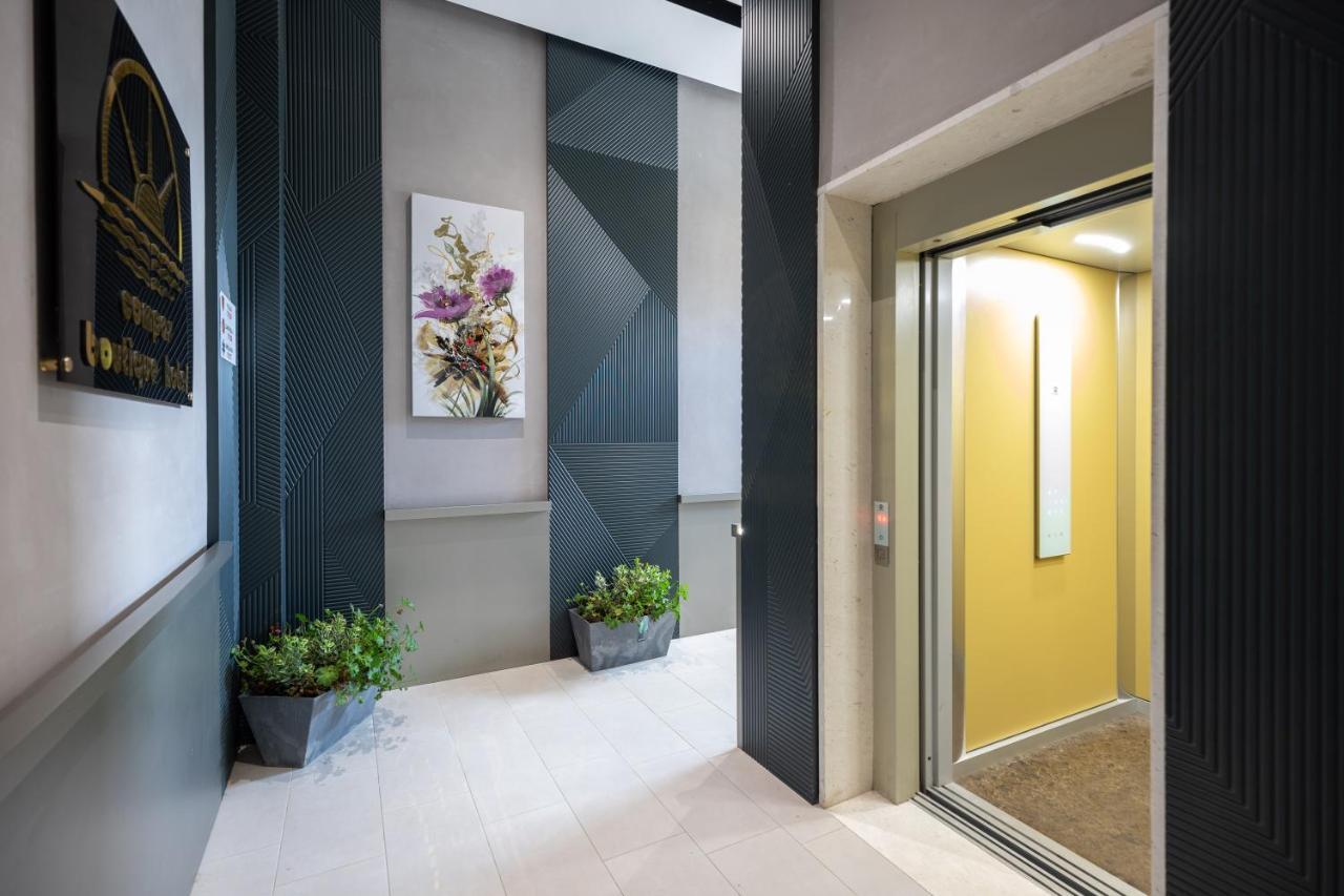 Compas Boutique Hotel Golem  Bagian luar foto
