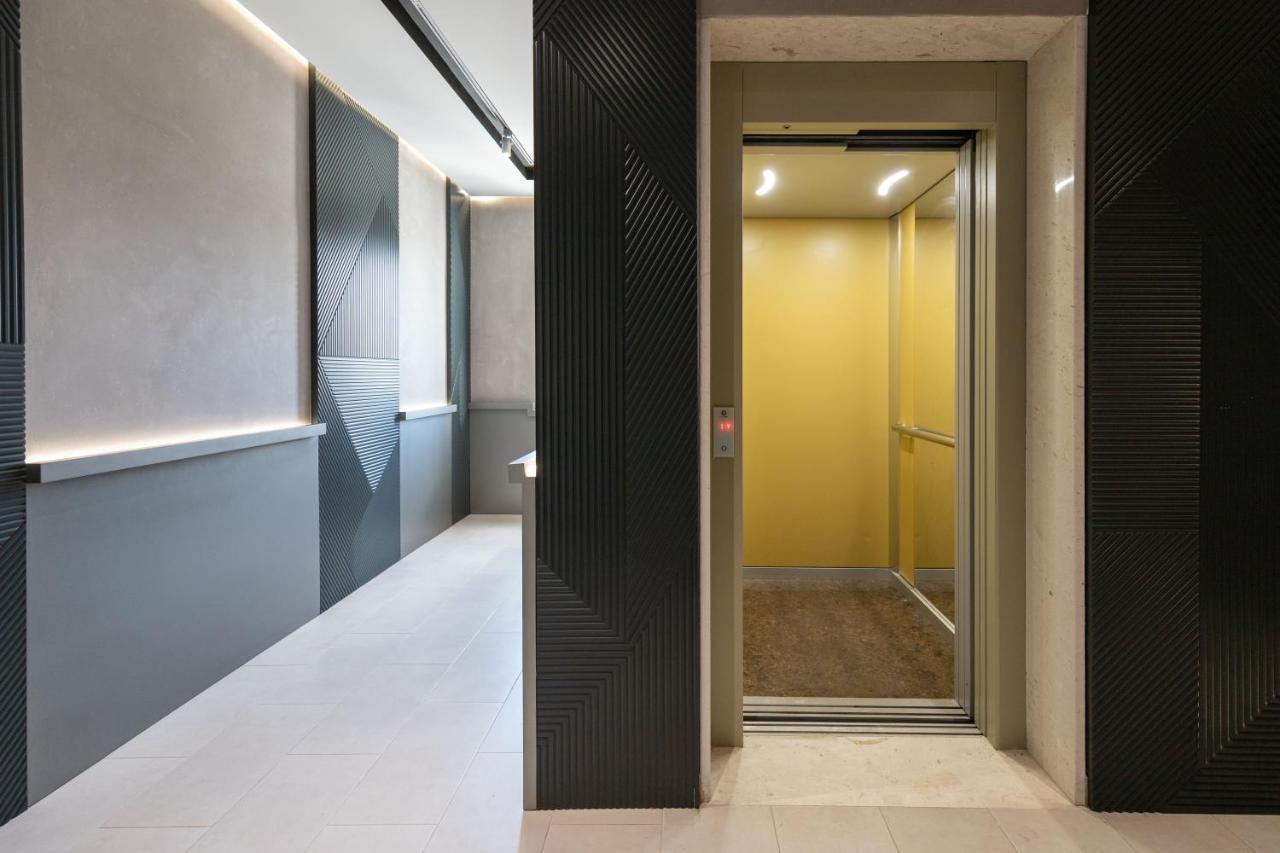 Compas Boutique Hotel Golem  Bagian luar foto