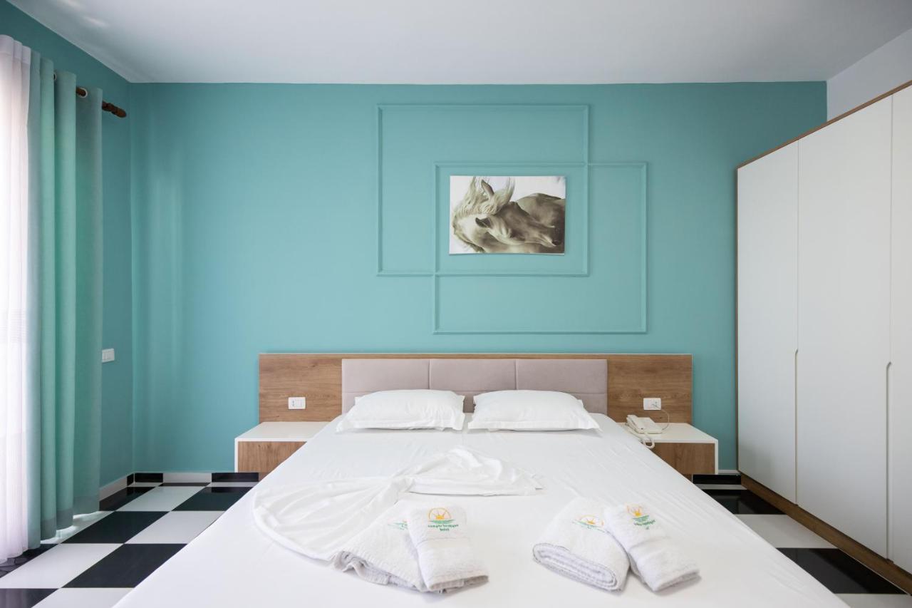 Compas Boutique Hotel Golem  Bagian luar foto