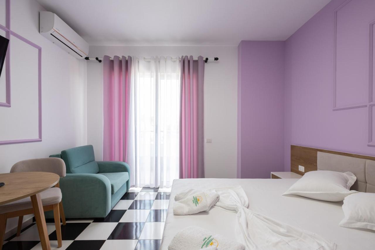 Compas Boutique Hotel Golem  Bagian luar foto