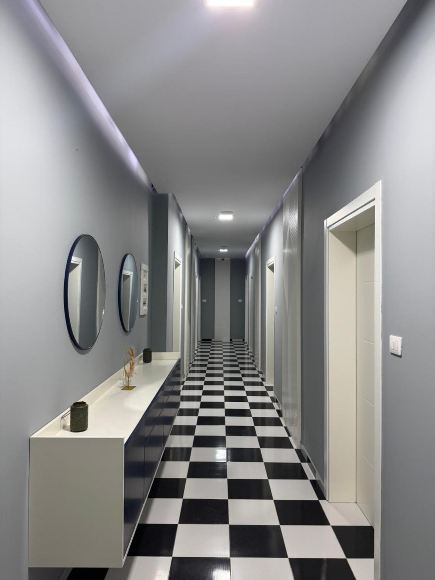 Compas Boutique Hotel Golem  Bagian luar foto