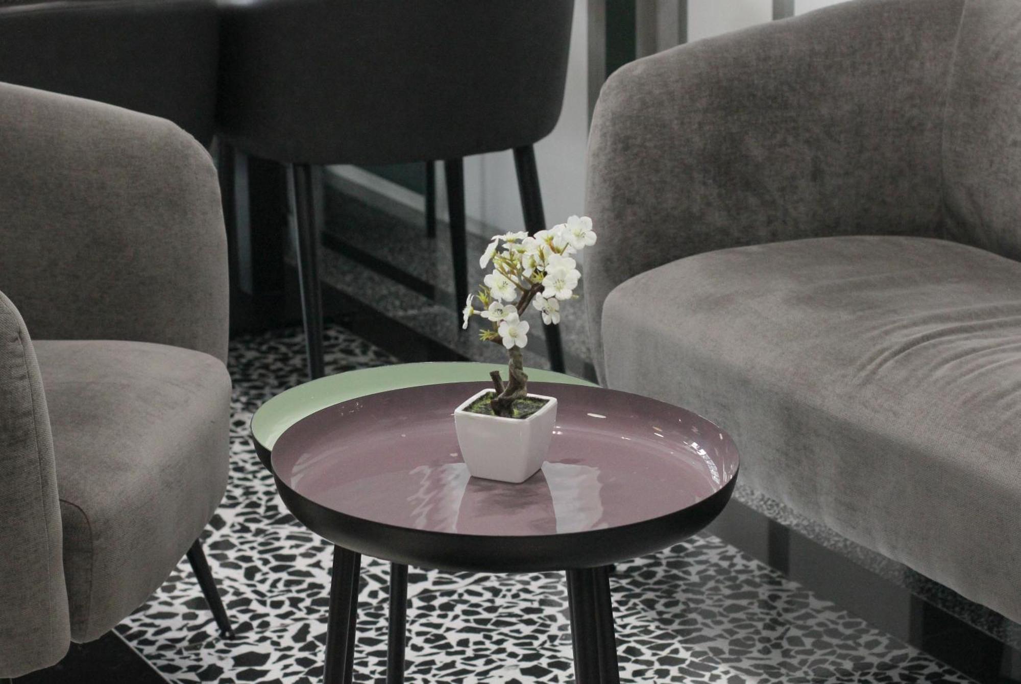 Compas Boutique Hotel Golem  Bagian luar foto